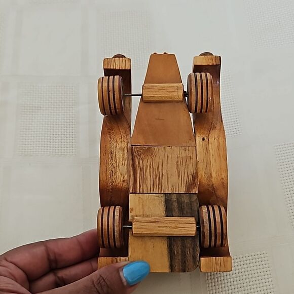 Cuba Hand-Made Vintage Antique Ford Wooden Toy Car 6"- 3" - Picture 4 of 16